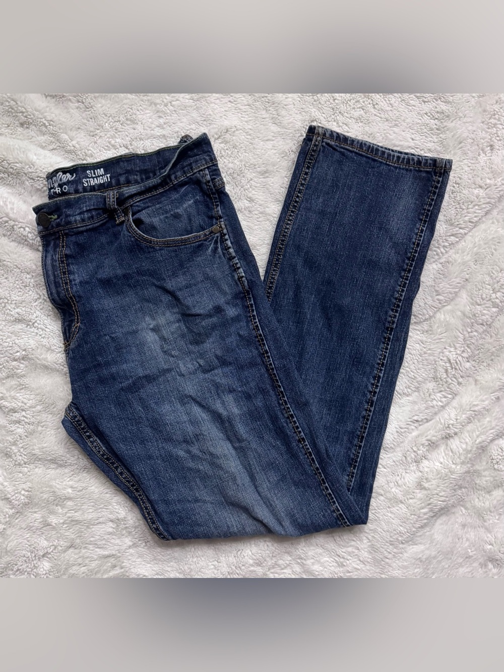 Wrangler Retro Slim Straight Jeans 38 x 34 - Picture 1 of 3